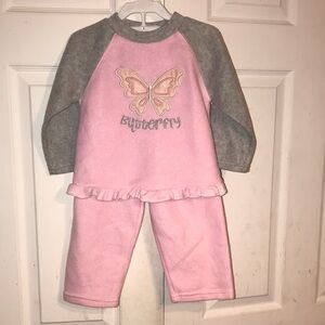 Girl’s 2-pc Fleece Set